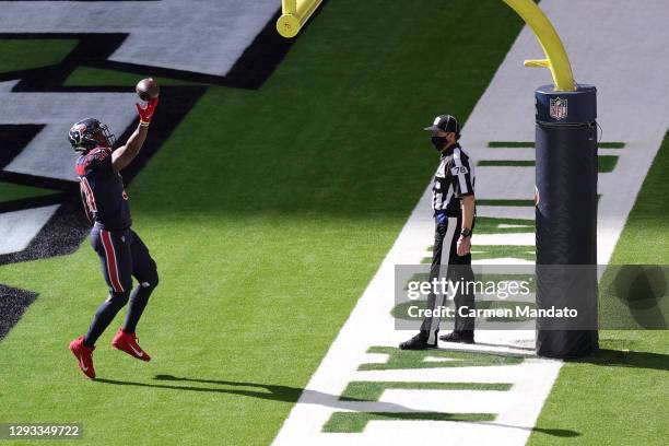 Running back David Johnson of the Houston Texans celebrates a touchdown during the third quarter of the game of the game against the Cincinnati...