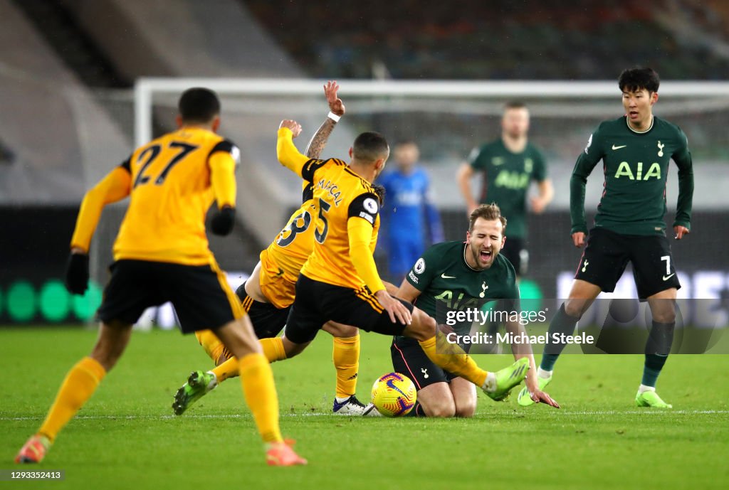 Wolverhampton Wanderers v Tottenham Hotspur - Premier League