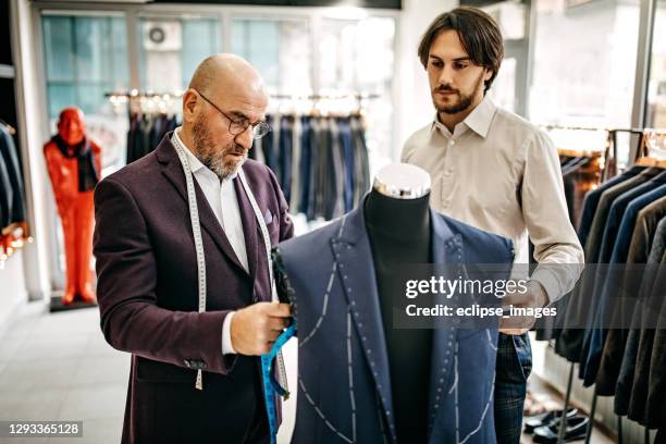 dieser passt gut zu ihnen - schneider stock-fotos und bilder