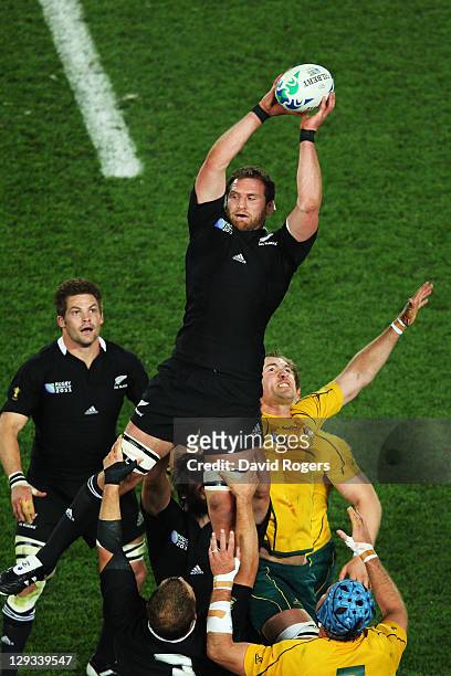 Kieran Read of the All Blacks catches the line out during semi final two of the 2011 IRB Rugby World Cup between New Zealand and Australia at Eden...