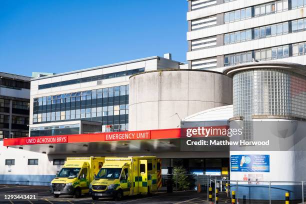 University Hospital Of Wales Photos and Premium High Res Pictures ...