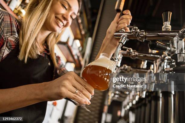Beer Tapping Photos and Premium High Res Pictures - Getty Images