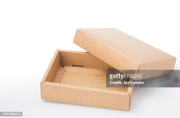 square paper package box mockup. - box mockup stockfoto's en -beelden