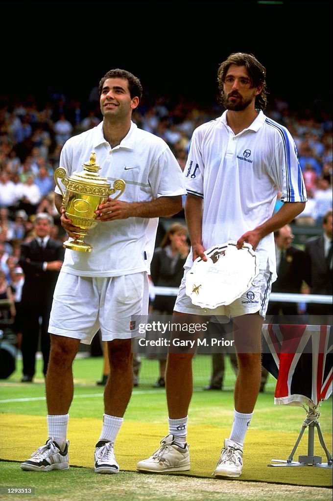 Pete Sampras of the USA and Goran  Ivanisevic of Croatia pose for the cameras