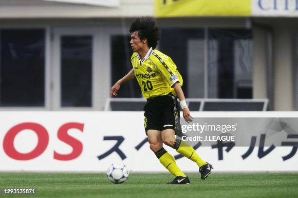 Hong Myung-bo of Kashiwa Reysol in action during the J.League J1 first stage match between Sanfrecce Hiroshima and Kashiwa Reysol at the Hiroshima...