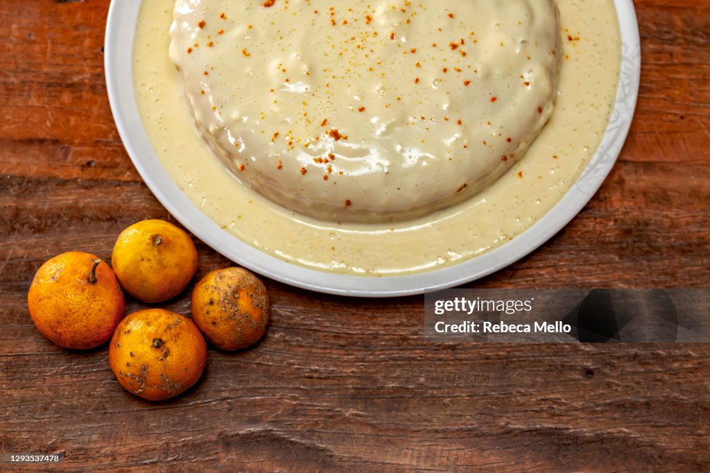 Seen from above, part of lemon cake, Rangpur lime.
