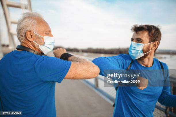 Supportive Mask Friends Support Mask Photos and Premium High Res Pictures - Getty Images