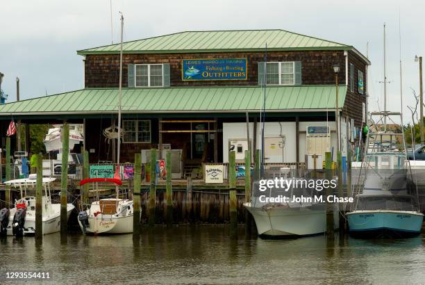 lewes harbour marina, lewes, delaware - delaware bridge stock pictures, royalty-free photos & images