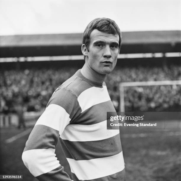 Rodney England 176 Footballer Rodney Marsh Stock Photos, High-Res Pictures, and Images ...