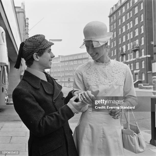 South African ballerina Deanne Bergsma with British dancer Wayne Sleep , UK, April 1967.