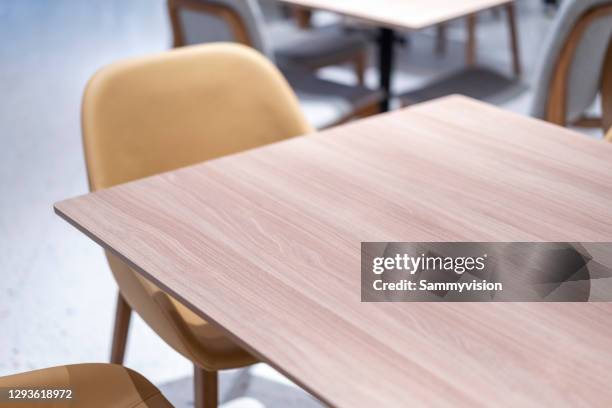close-up of empty table - empty table foto e immagini stock