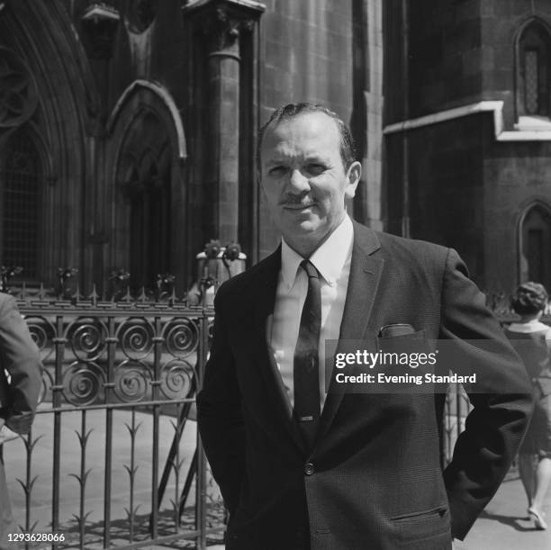 88 Herbert Kretzmer Photos & High Res Pictures - Getty Images