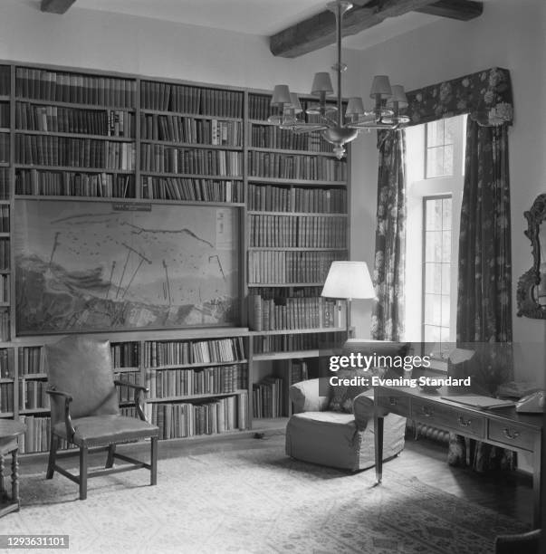 Chartwell Library 246 Kent England Map Stock Photos, High-Res Pictures, and Images ...