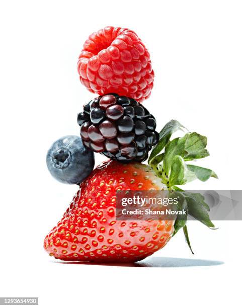 berry stack - arándano fotografías e imágenes de stock