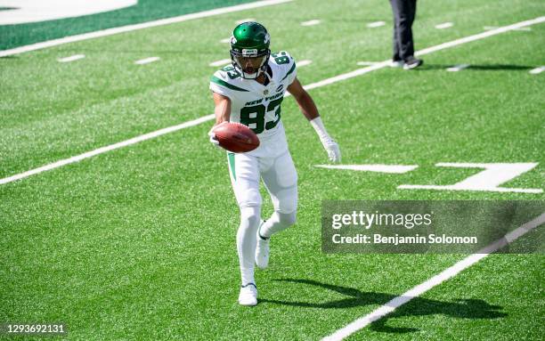 Josh Malone of the New York Jets warms up ahead of a game against the San Francisco 49ers at MetLife Stadium on September 20, 2020 in East...