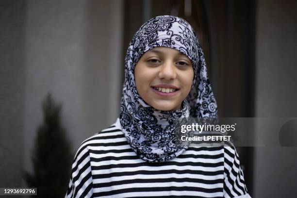 middle eastern girl portrait - cute arab girls stock pictures, royalty-free photos & images