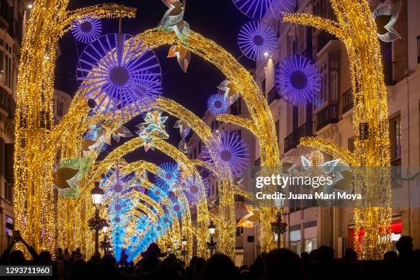 famous calle larios in malaga, with christmas lighting in 2020. andalucia.  spain - malaga photos et images de collection