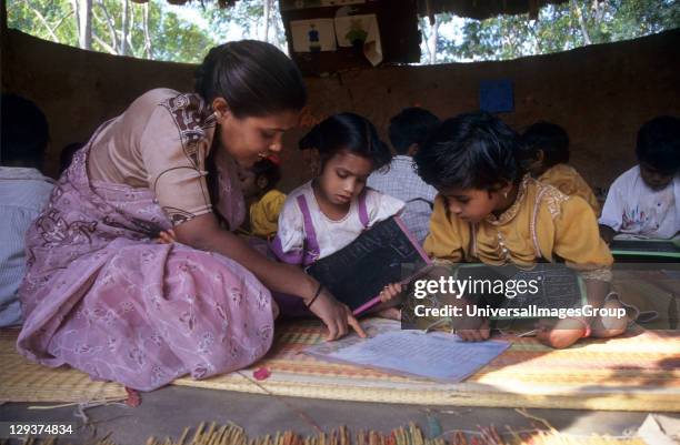 Education, India, Andhra Pradesh, Rishi Valley, Centre For New Education, Classroom Where Children Learn In An Unthreatening Atmosphere,