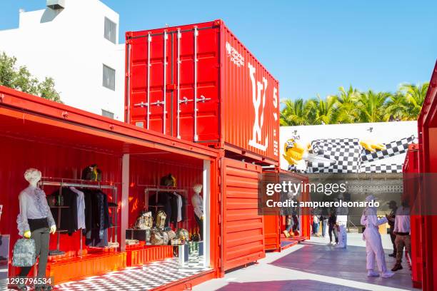 wynwood miami beach, florida, usa - fashion district stock pictures, royalty-free photos & images