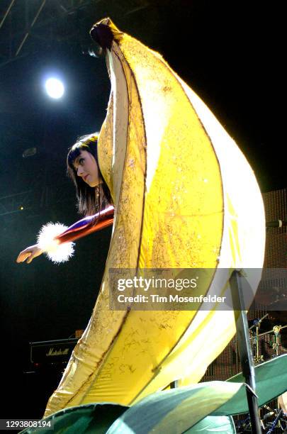 Katy Perry performs during the KIIS FM Jingle Ball at Honda Center on December 6, 2008 in Anaheim, California.