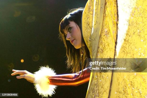 Katy Perry performs during the KIIS FM Jingle Ball at Honda Center on December 6, 2008 in Anaheim, California.