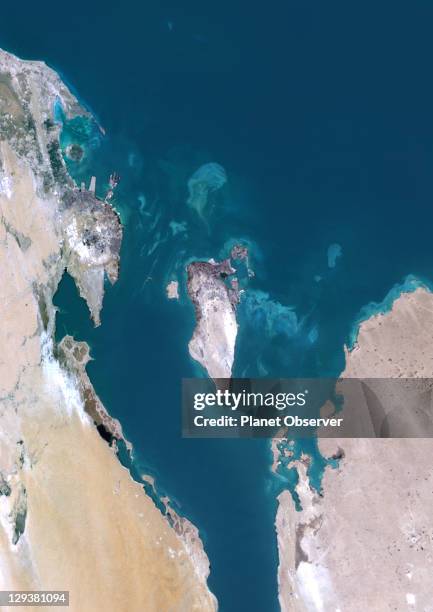 Bahrain Landforms 329 Geography Of Bahrain Stock Photos, High-Res Pictures, and Images ...