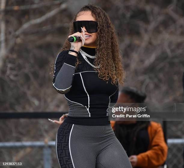 Milloto Rapper 167 Mulatto (Rapper) Stock Photos, High-Res Pictures, and Images ...