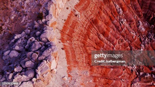 red rocks in grand staircase escalante national monument - top down drone shot - rock strata imagens e fotografias de stock