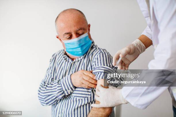 vaccination - hepatitis stock pictures, royalty-free photos & images