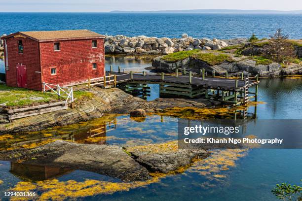 fishing village in lunenburg, nova scotia, canada - lunenburg-nova-scotia photos et images de collection