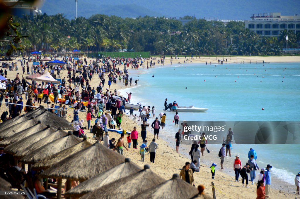 Tourists In Sanya On News Year's Day