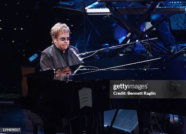 Elton John performs on "Good Morning America" at the Beacon Theatre on October 20, 2010 in New York City.