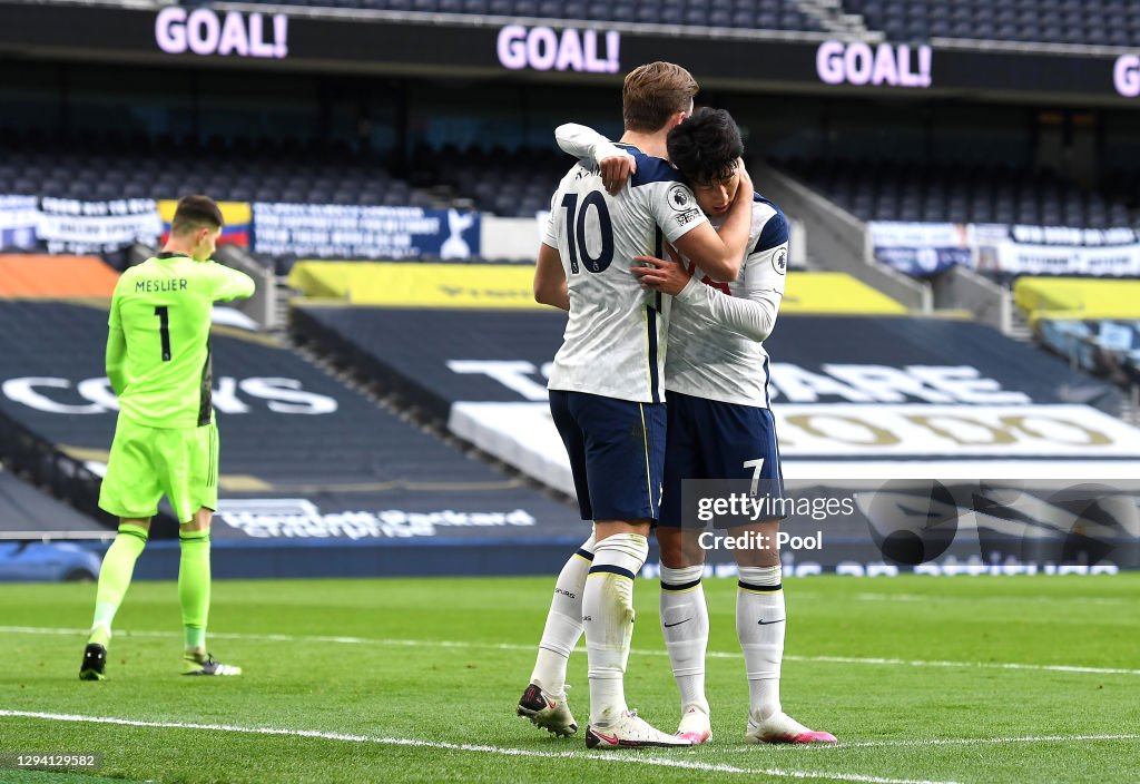 Tottenham Hotspur v Leeds United - Premier League