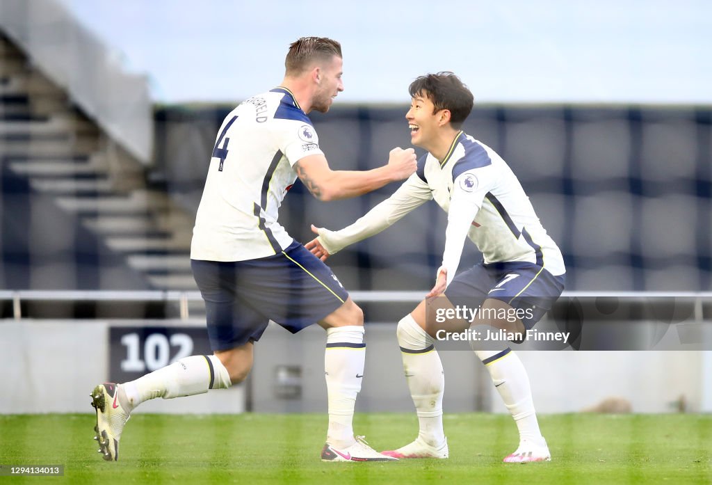 Tottenham Hotspur v Leeds United - Premier League