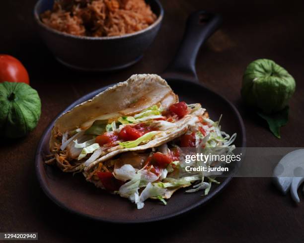 chicken tacos on dark background with freshingredients - street taco stock pictures, royalty-free photos & images
