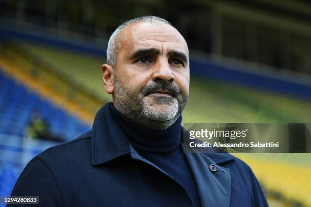 Fabio Liverani, Manager of Parma looks on during the Serie A match between Parma Calcio and Torino FC at Stadio Ennio Tardini on January 03, 2021 in...