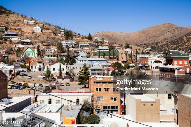 the historic town of bisbee cochise county in southern arizona - tombstone foto e immagini stock