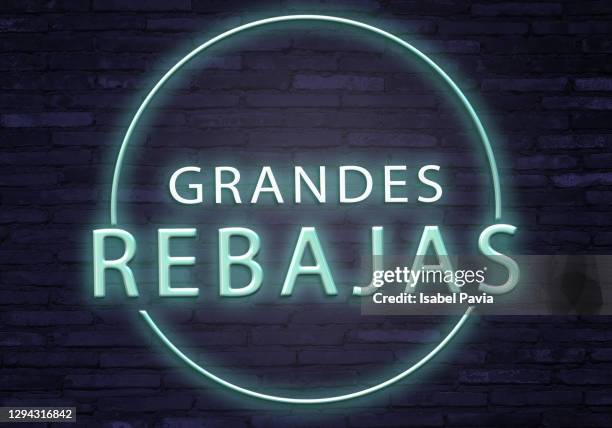 grandes rebajas sign in neon lights - rebajas 個照片��及圖片檔