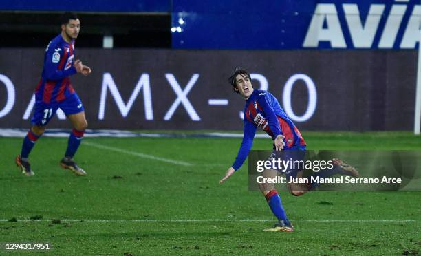 Bryan Gil of SD Eibar celebrates after scoring their sides second goal during the La Liga Santander match between SD Eibar and Granada CF at Estadio...