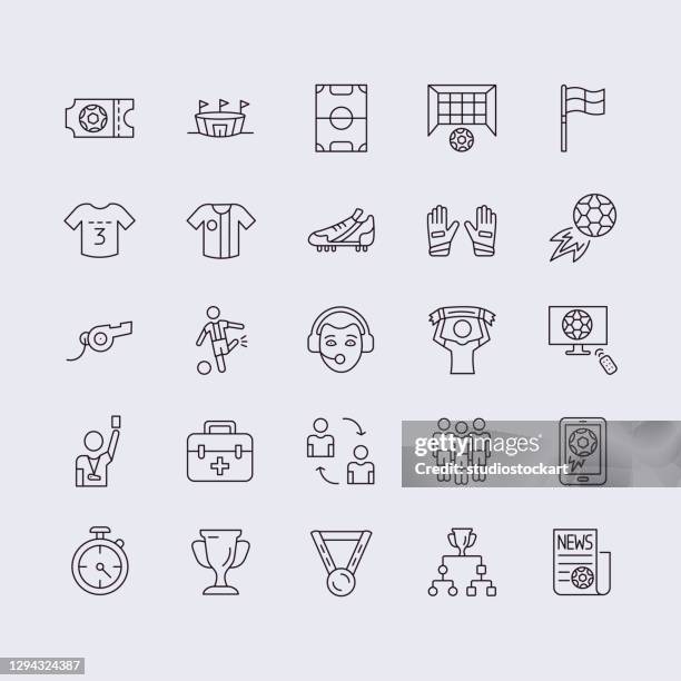 stockillustraties, clipart, cartoons en iconen met voetbal - regelmatige lijnpictogrammen - voetbalkleren