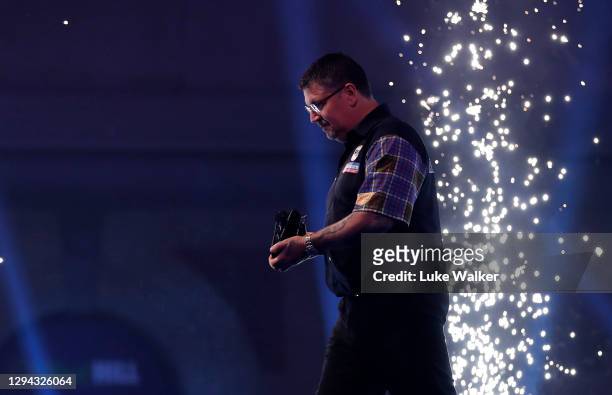 Gary Anderson of Scotland walks into the arena during the Finals against Gerwyn Price of Wales during Day Sixteen of The PDC William Hill World Darts...
