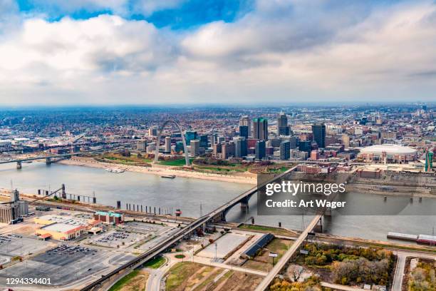 st. louis skyline - st louis stockfoto's en -beelden