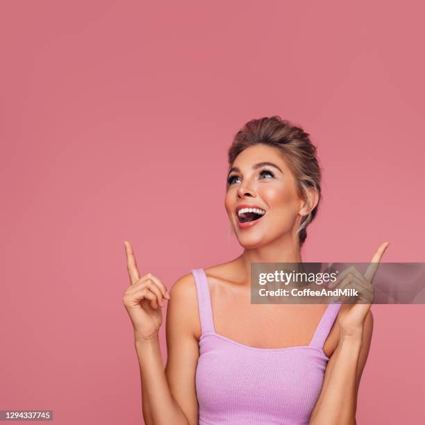 Using Shocker Hand The Shocker Hand Sign Photos and Premium High Res Pictures - Getty Images