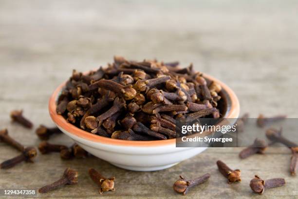 dried cloves - garlic clove stock pictures, royalty-free photos & images