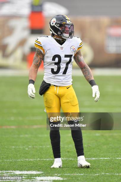 Safety Jordan Dangerfield of the Pittsburgh Steelers waits for a play during the first half against the Cleveland Browns at FirstEnergy Stadium on...