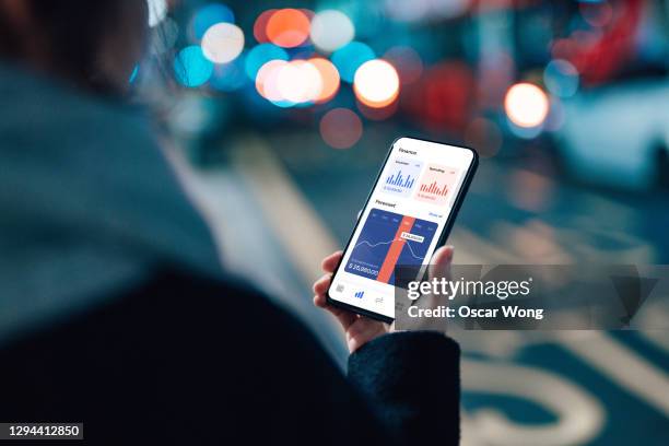 make your life easy with online mobile banking service - online banking stock-fotos und bilder
