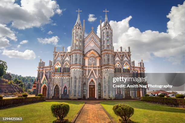 st. lawrence shrine or attur church - mangalore fotografías e imágenes de stock