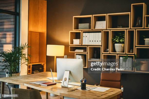 office decor designed for a boss - organized desk stock pictures, royalty-free photos & images