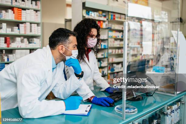 consultation - pharmacy mask stock pictures, royalty-free photos & images