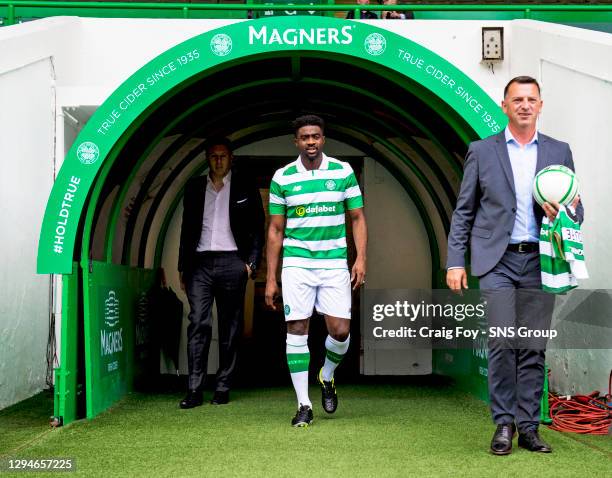 Celtic's new signing Kolo Toure is unveiled